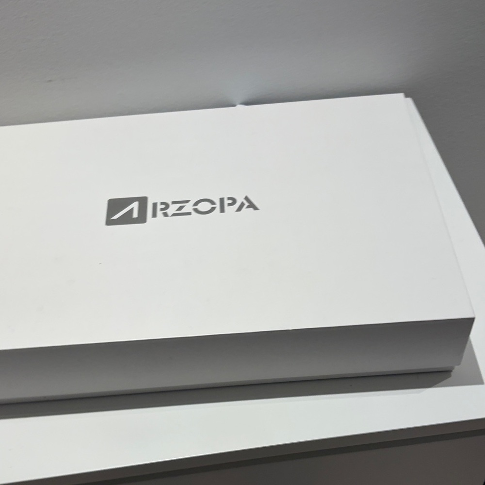 Silver Monitor - Picture 3 of 3